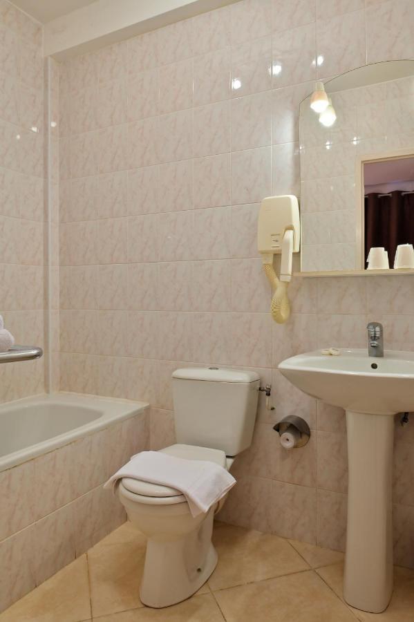 Hotel Des Roches Sartène Екстериор снимка